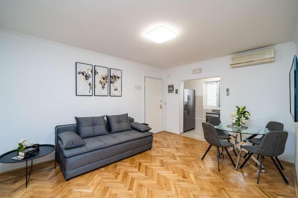 Apartman Knego With Parking Dubrovnik Exterior foto